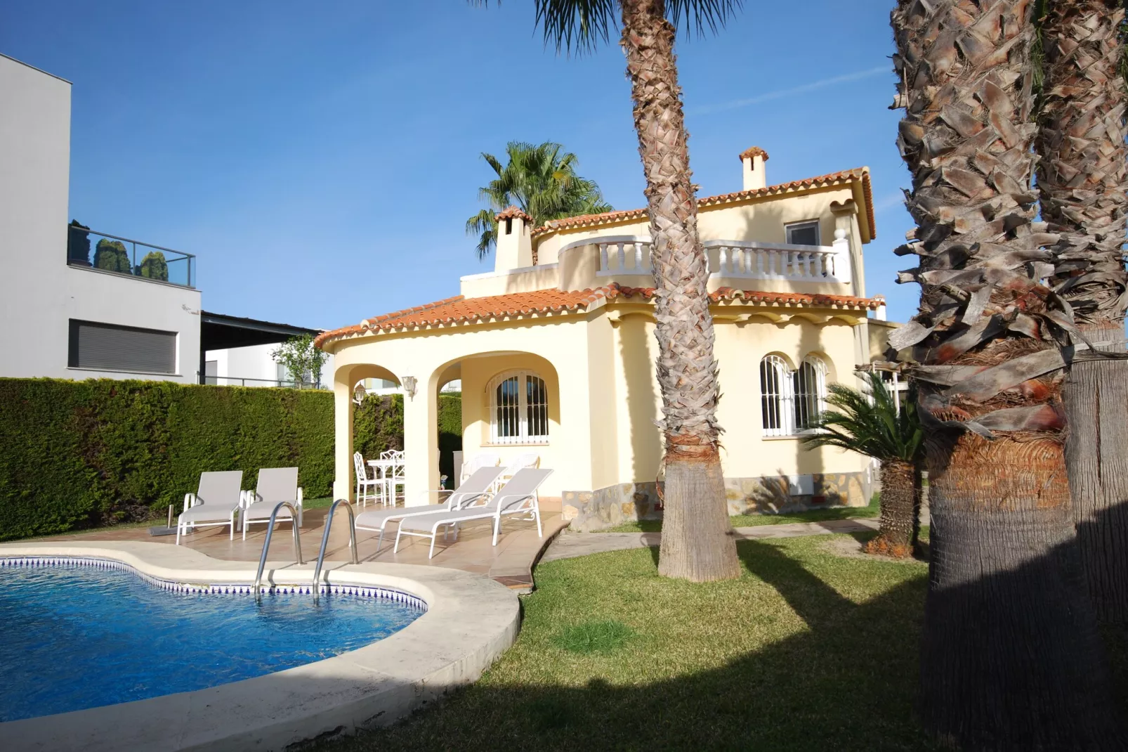 Casa Olivia Nova-Buitenkant zomer