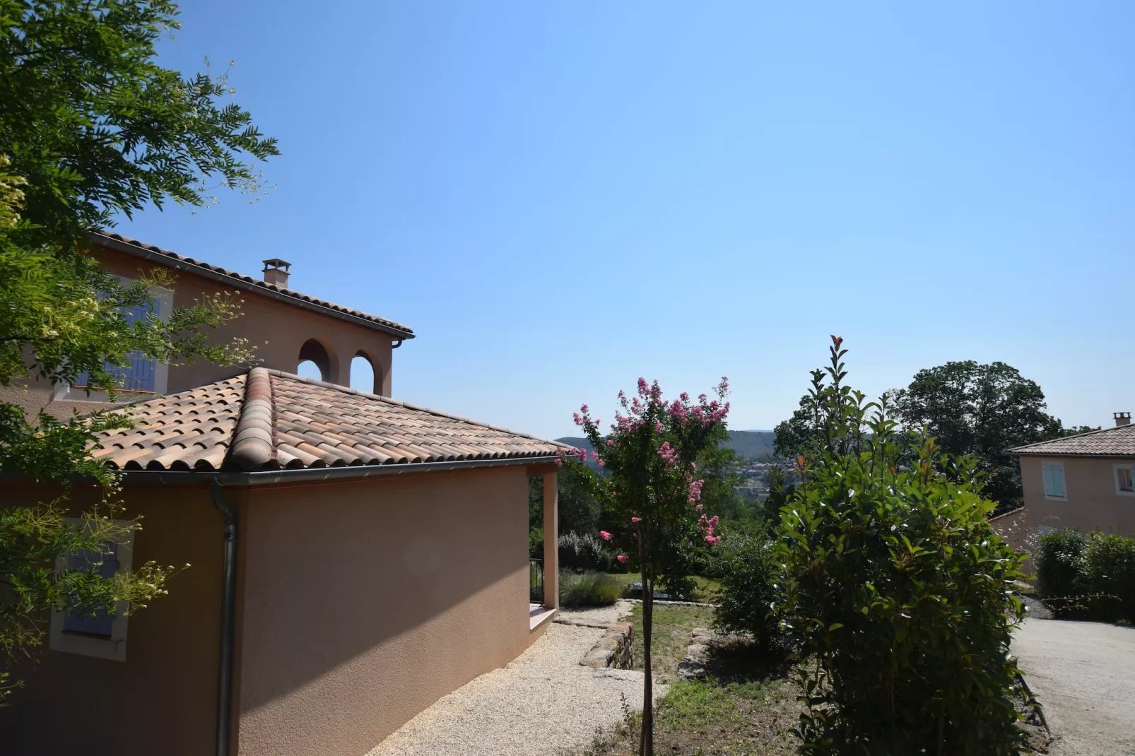 Villa Joyeuse 36-Uitzicht zomer