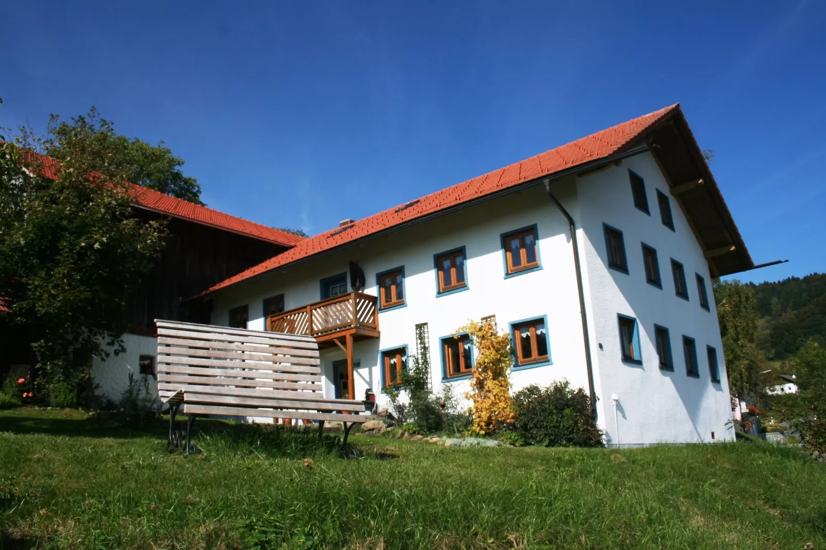 Ferienhaus Weitblick-Buitenkant zomer