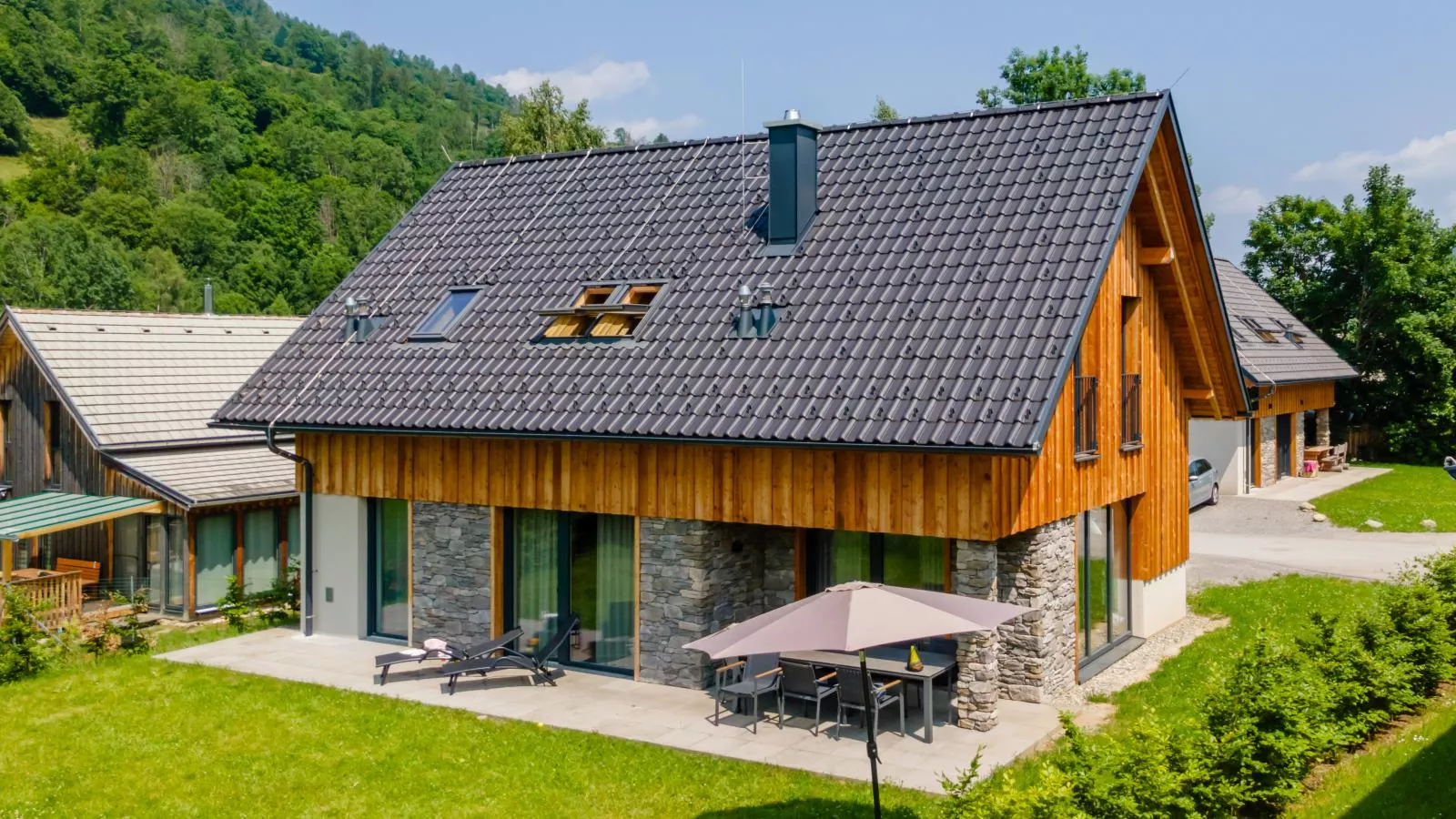 Mountain Chalet Alpinchique-Buitenkant zomer