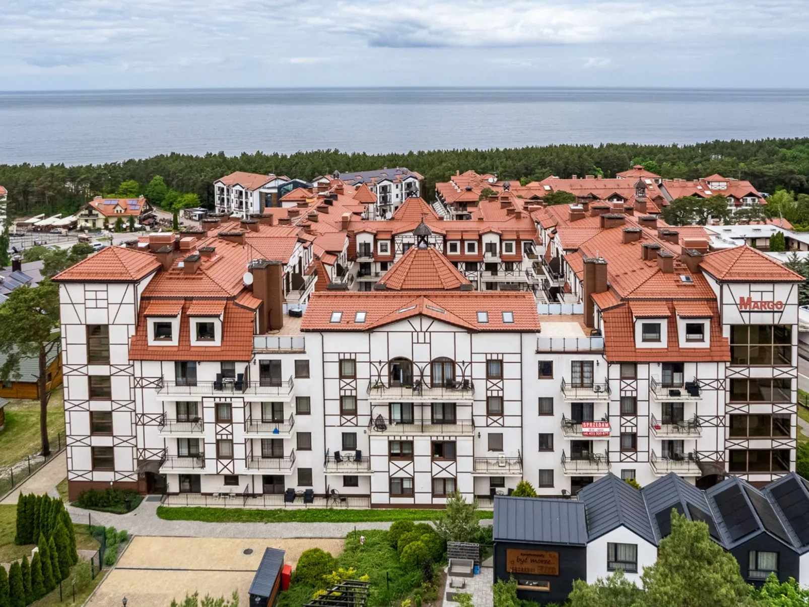 Continental Krynica Morska-Buiten