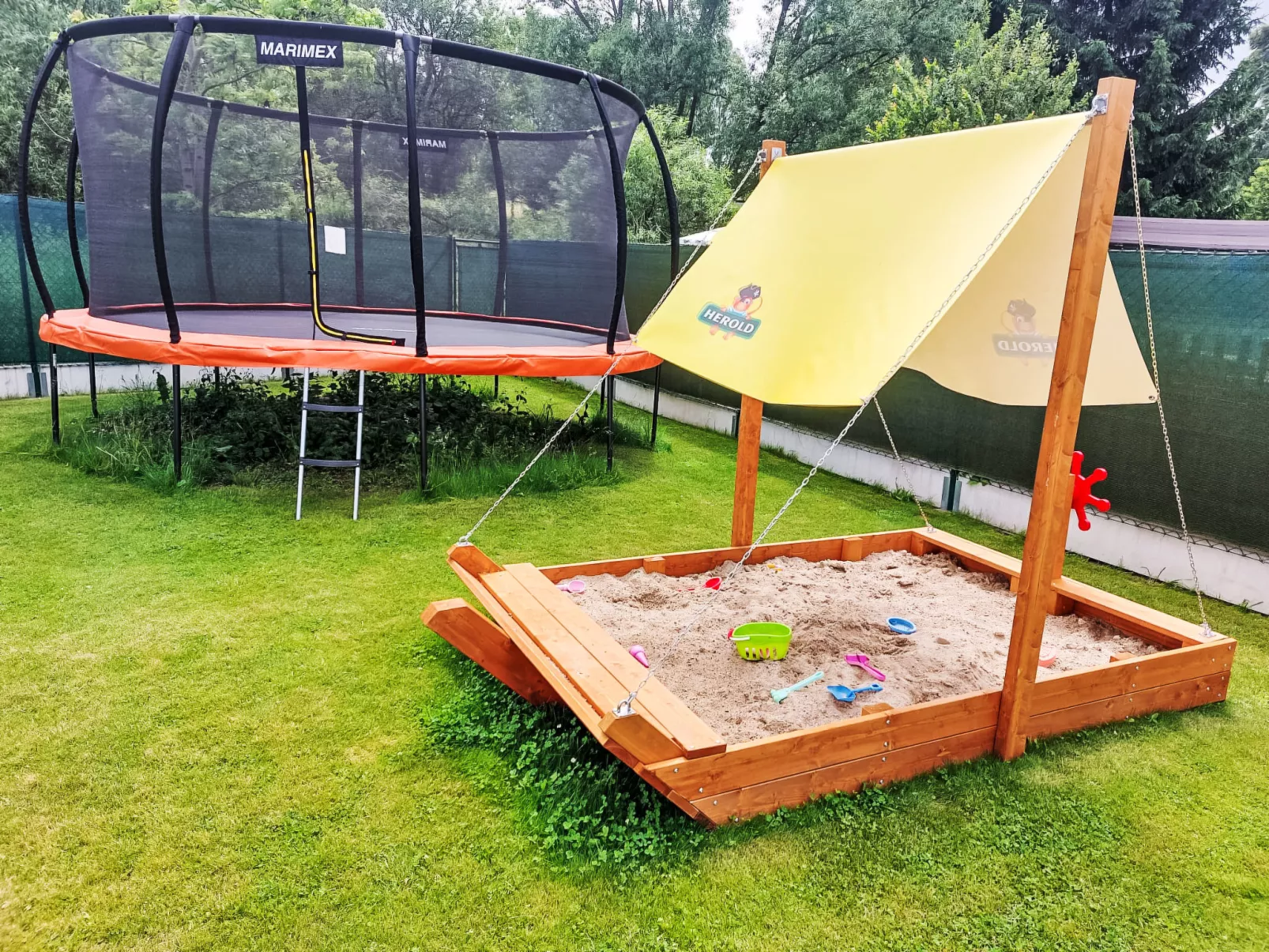 Pool & Wellness Estate-Buiten