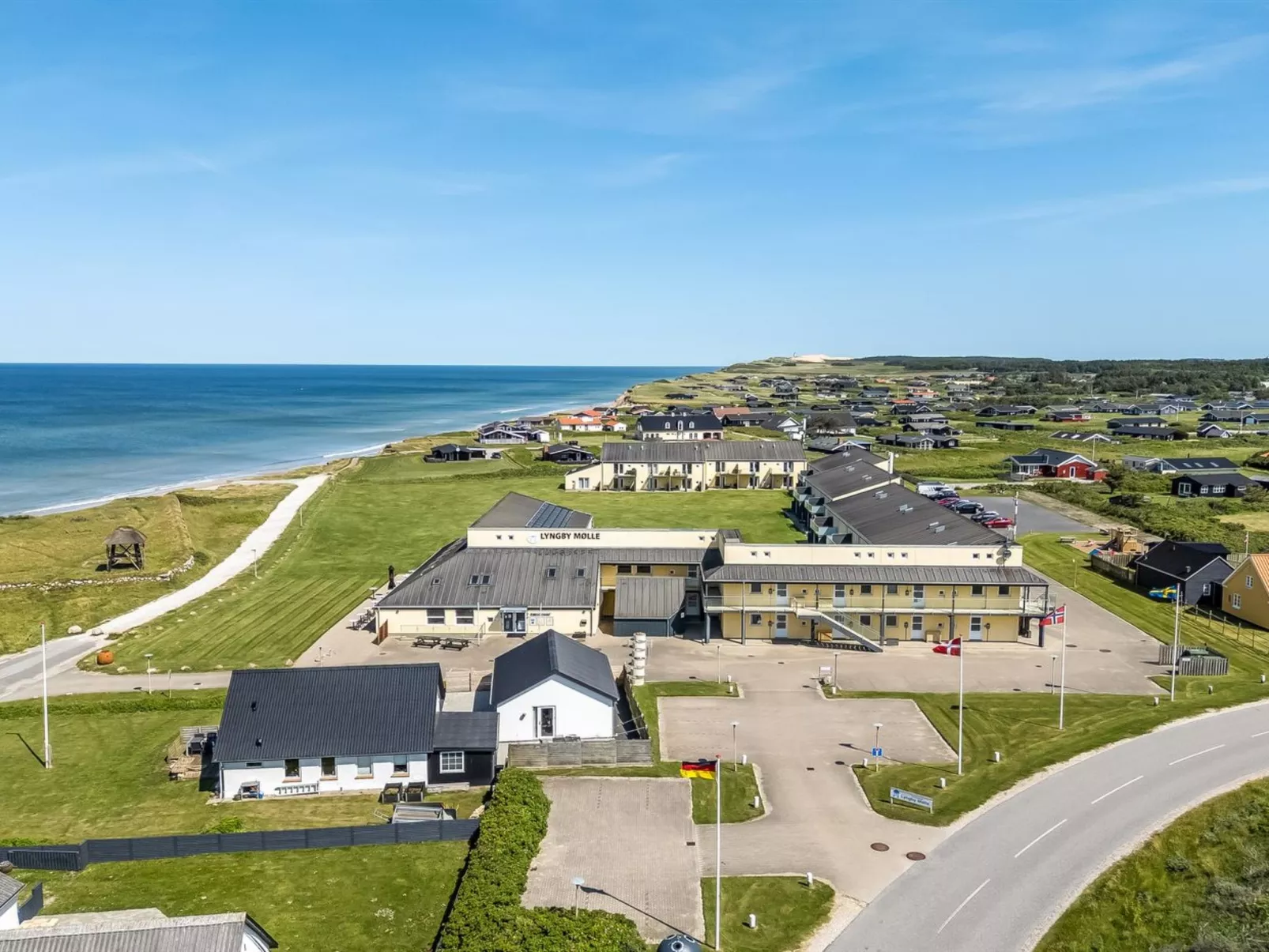 "Solveg" - 150m from the sea-Buiten