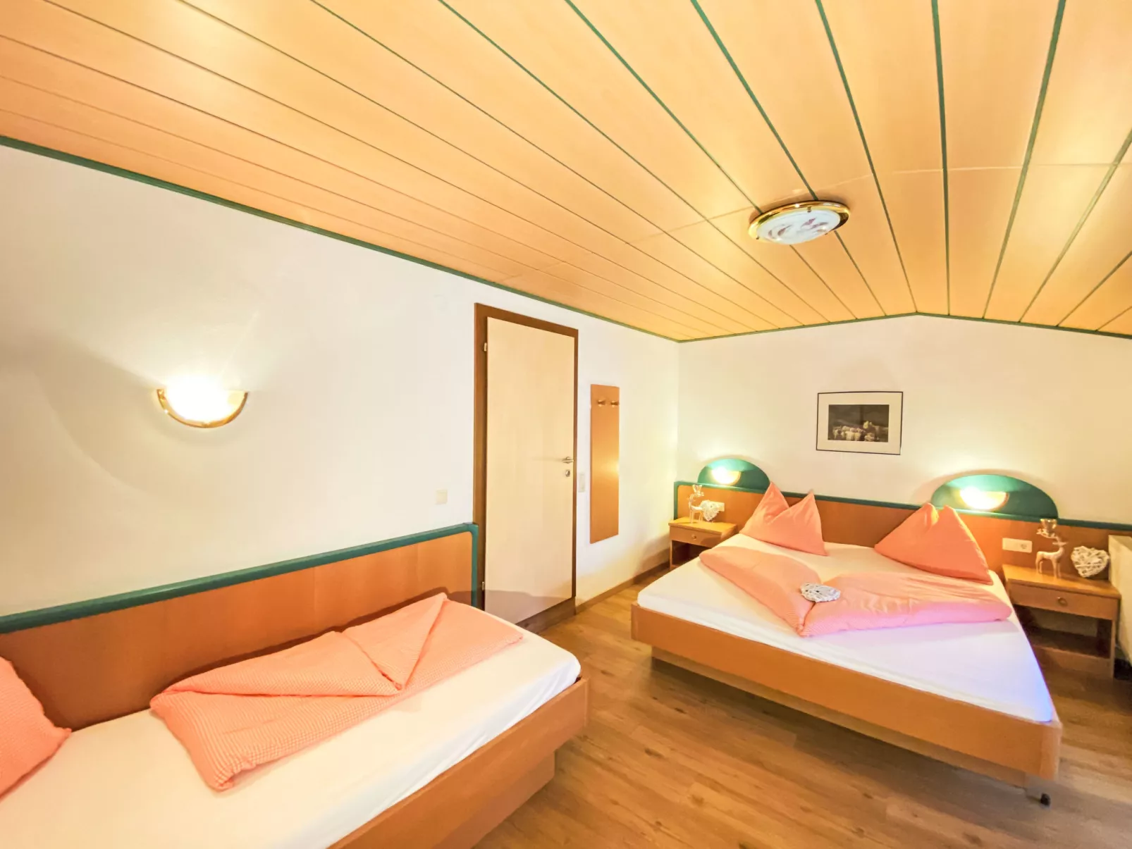 INT4 - 2 Zimmer max. 5 Personen A3-Binnen