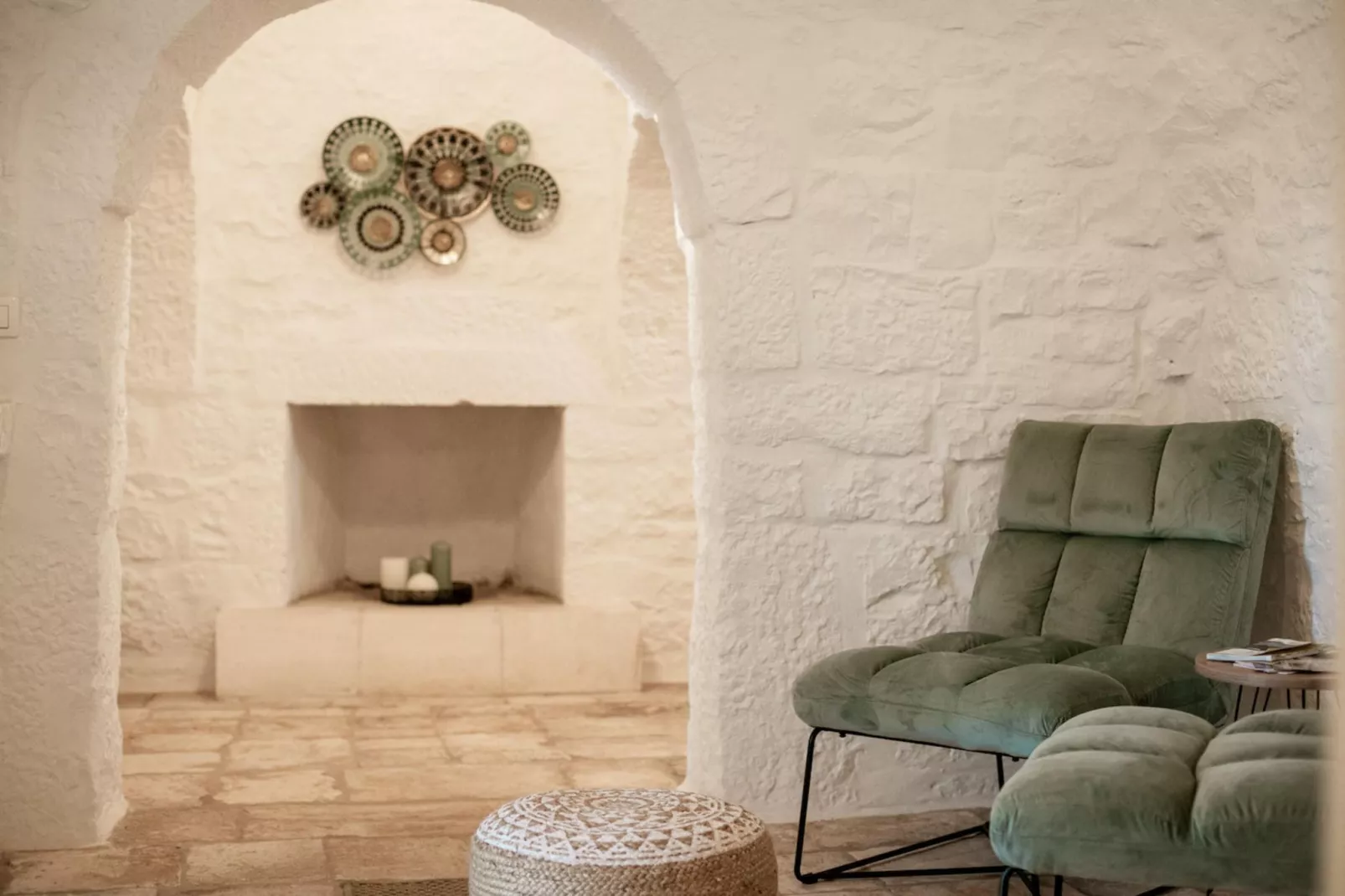 Trulli Petralux in Valle d'Itria-Image-tags.