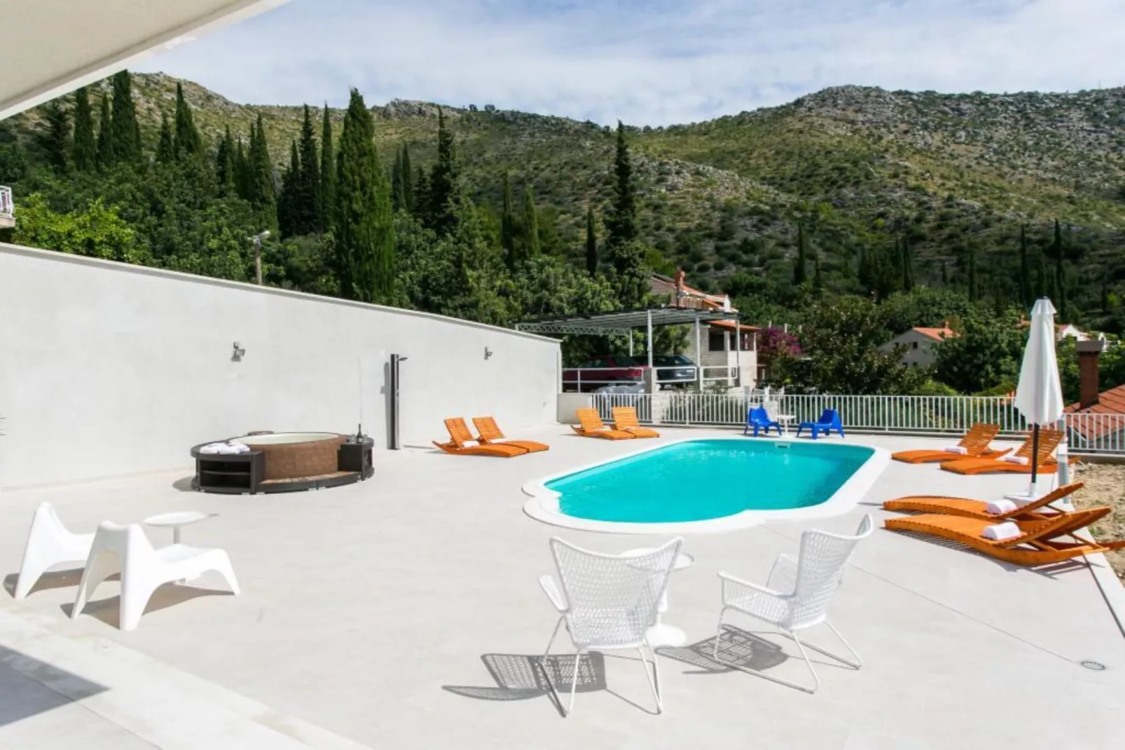 Villa Dupcic - Five-Bedroom Villa with Private Pool and Sea View-Zwembad