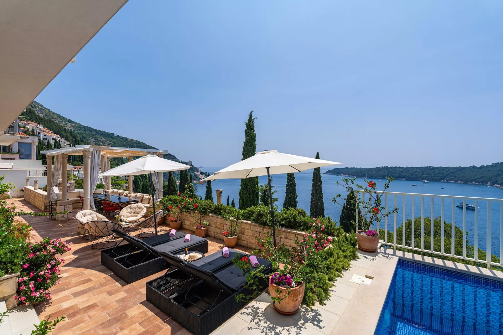 Villa Adrian - Six Bedroom Villa with Swimming pool and Sea View-Zwembad