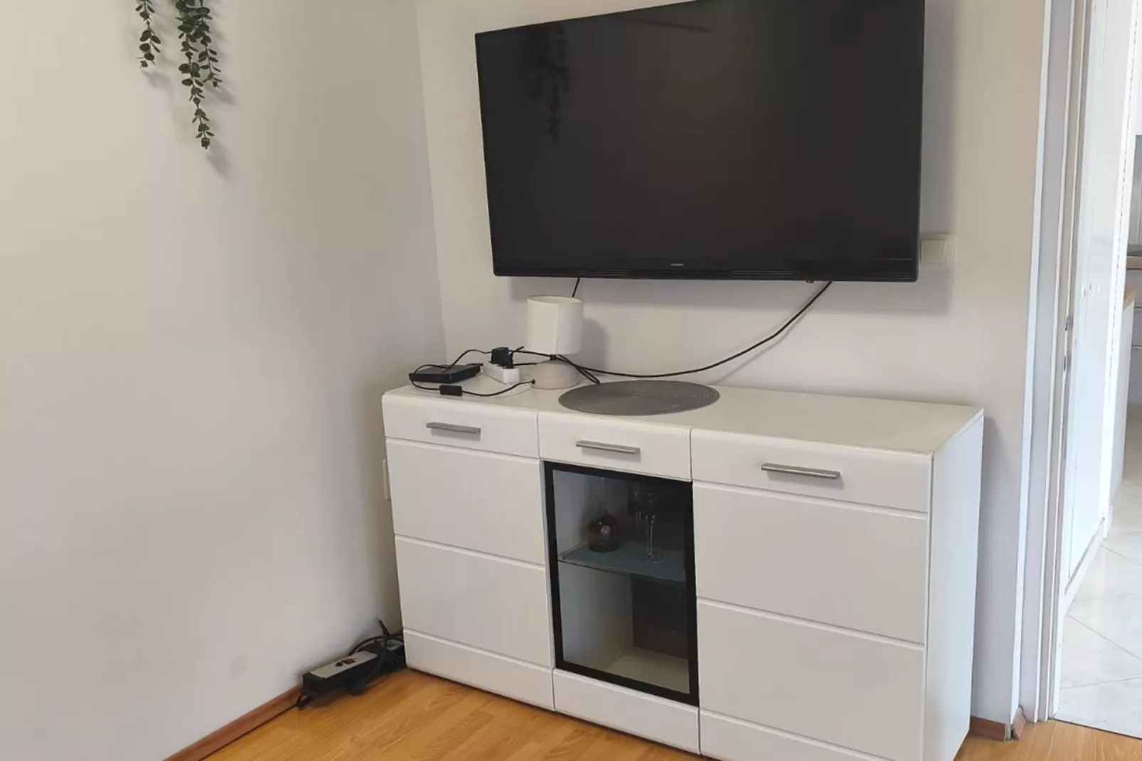 Apartment Alba - Three Bedroom Apartment with Loggia-Woonkamer