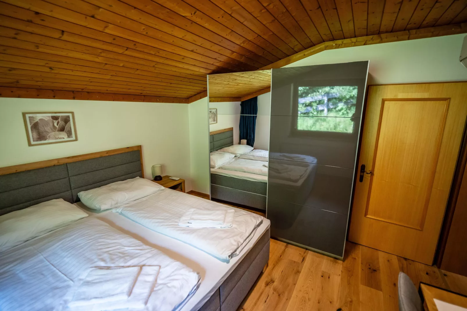Doppelzimmer 6 - TAMARA in Saalfelden-Pinzgau-Slaapkamer