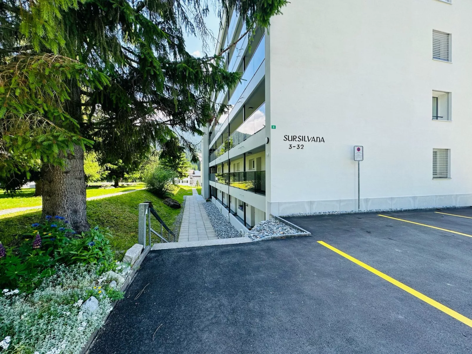 Nr.08 Haus Sursilvana-Binnen