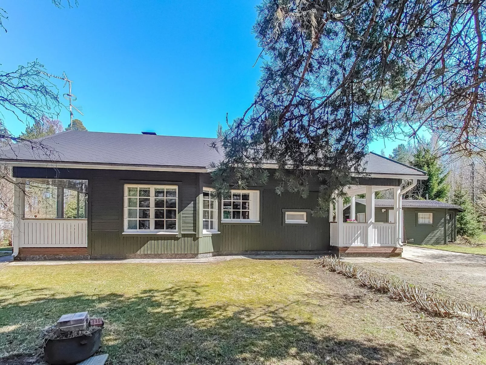 Villa heikinniemi-Binnen