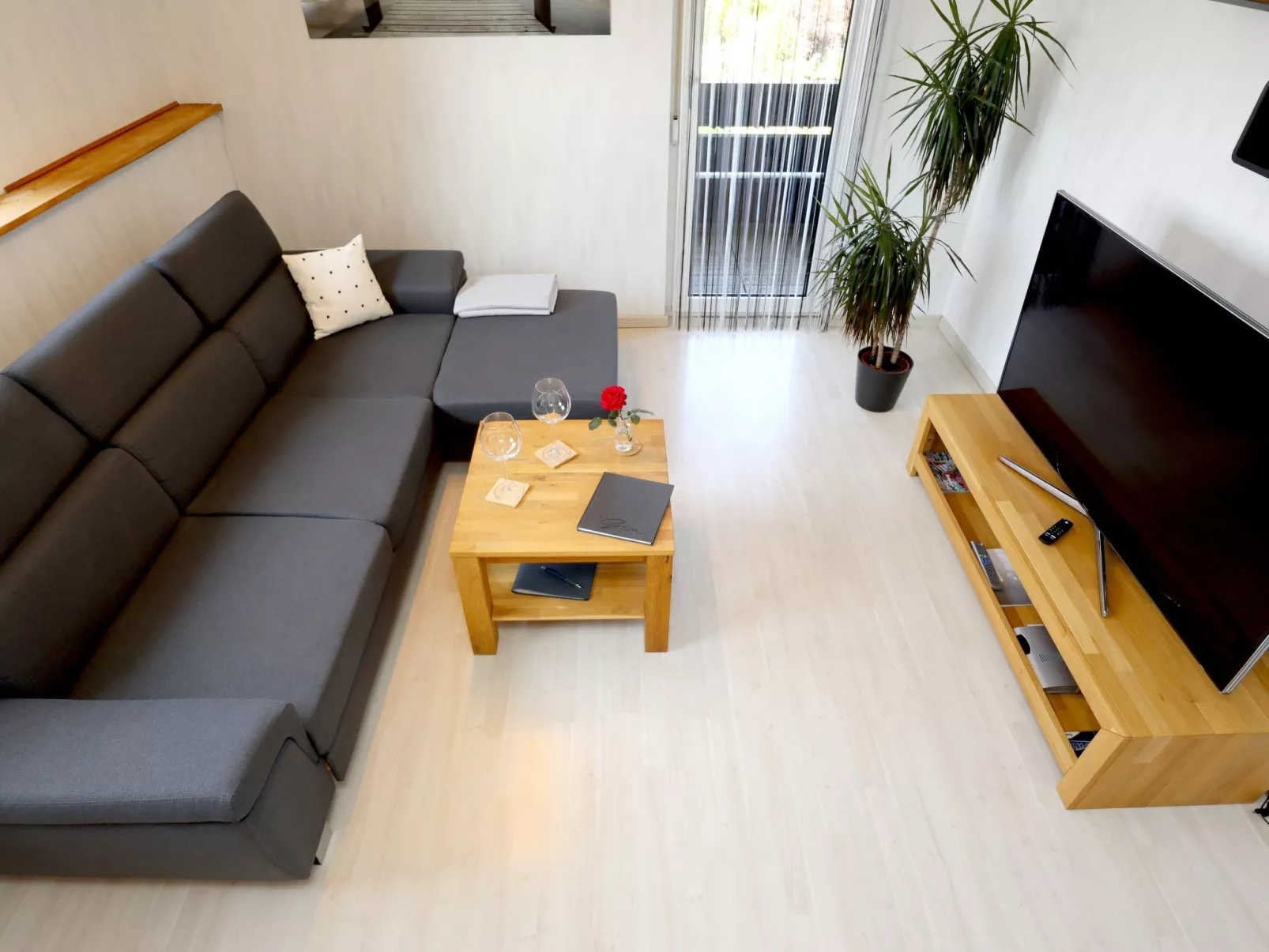 Blackforest Birdnest-Binnen