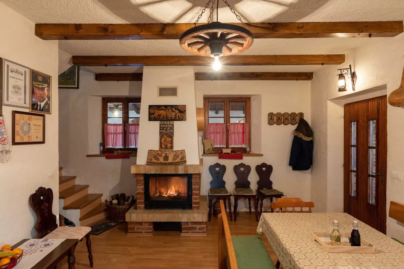 San Vinogradara - One Bedroom Holiday Home with Hot Tube