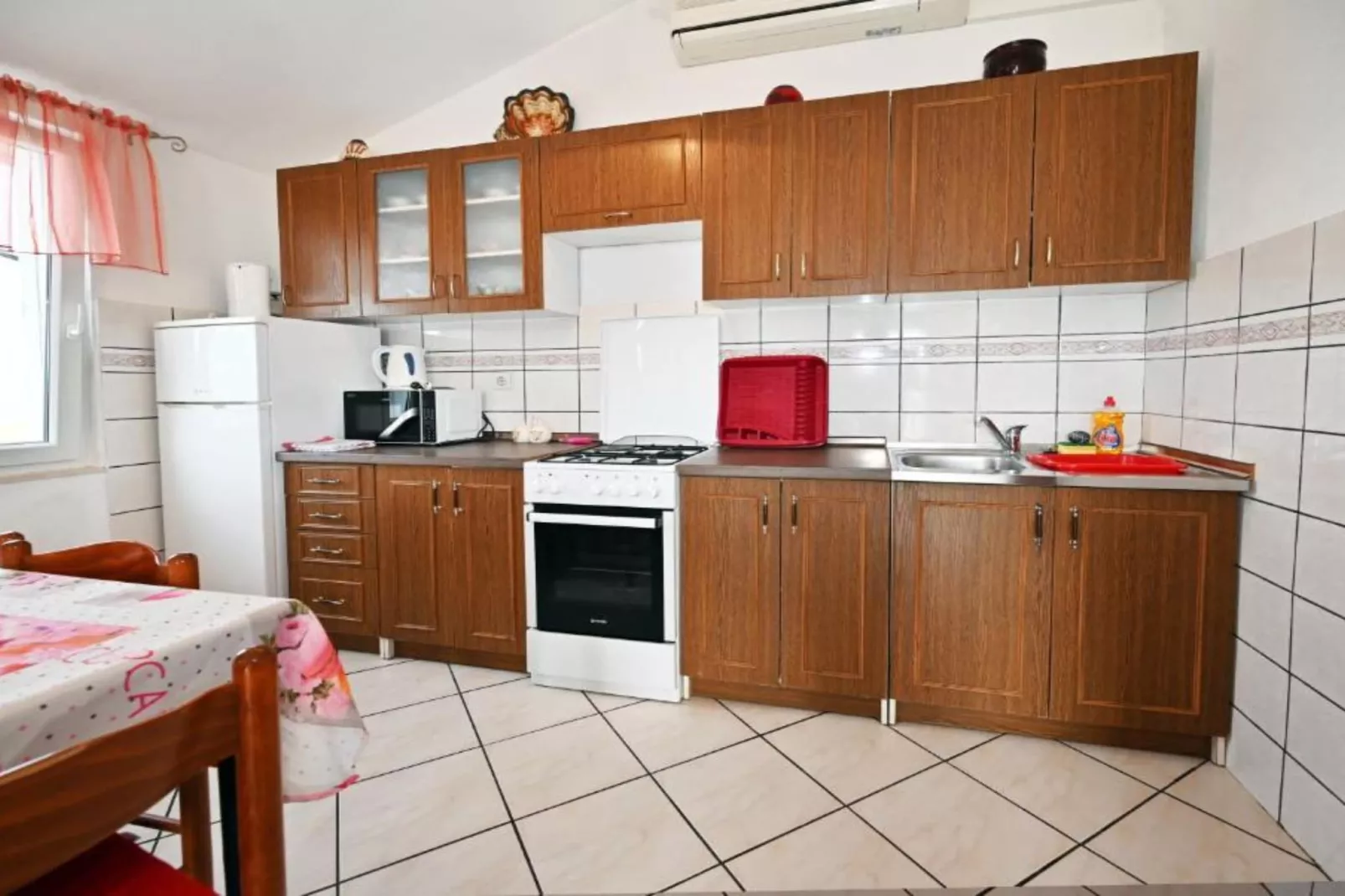 Apartments Mihovilović - 50 m from beach - Superior Two Bedroom Apartment with Balcony and Sea View (A3)