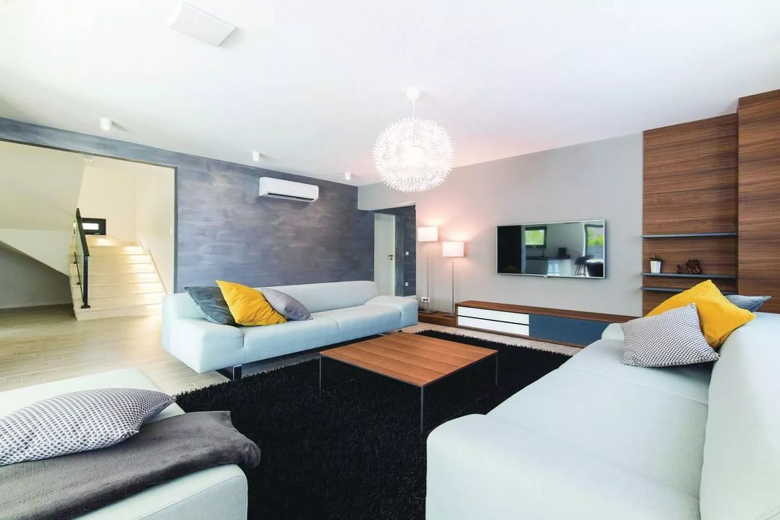 Modern Kastel Villa with Private Pool, Gym, and Large Outdoor Space - Eight Bedroom Villa