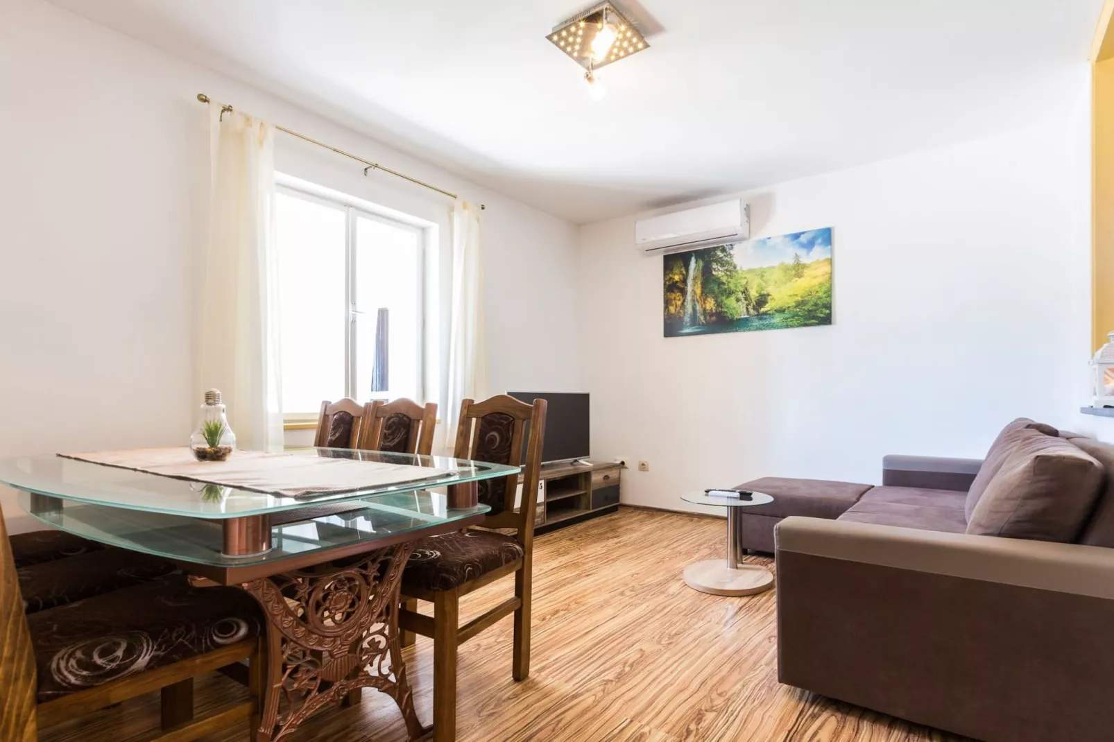 Charming and Comfortable Rooms Zadar City - Standard Double Room (owner 1)
