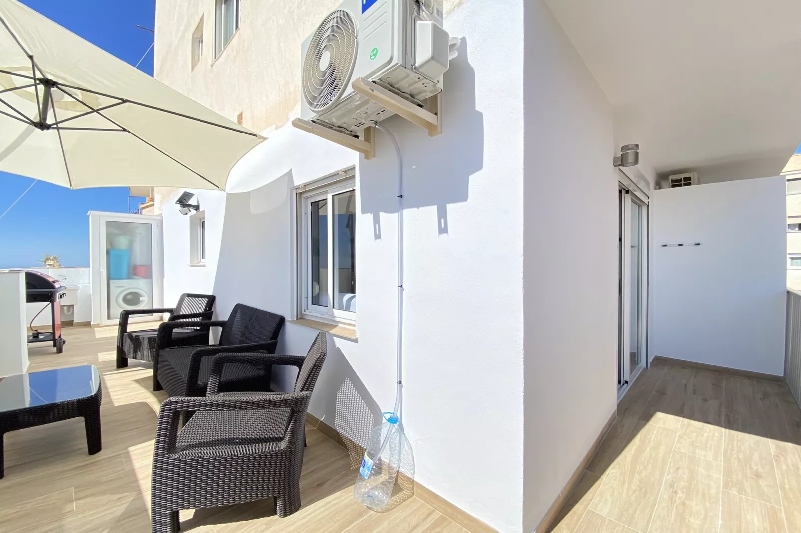 Centro Life Seaview by Casasol