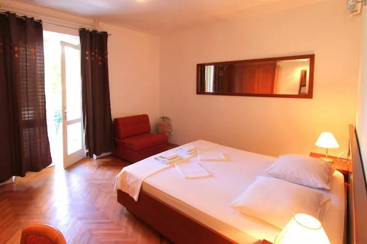 Guest House Zec - Studio with Balcony (2 Adults)