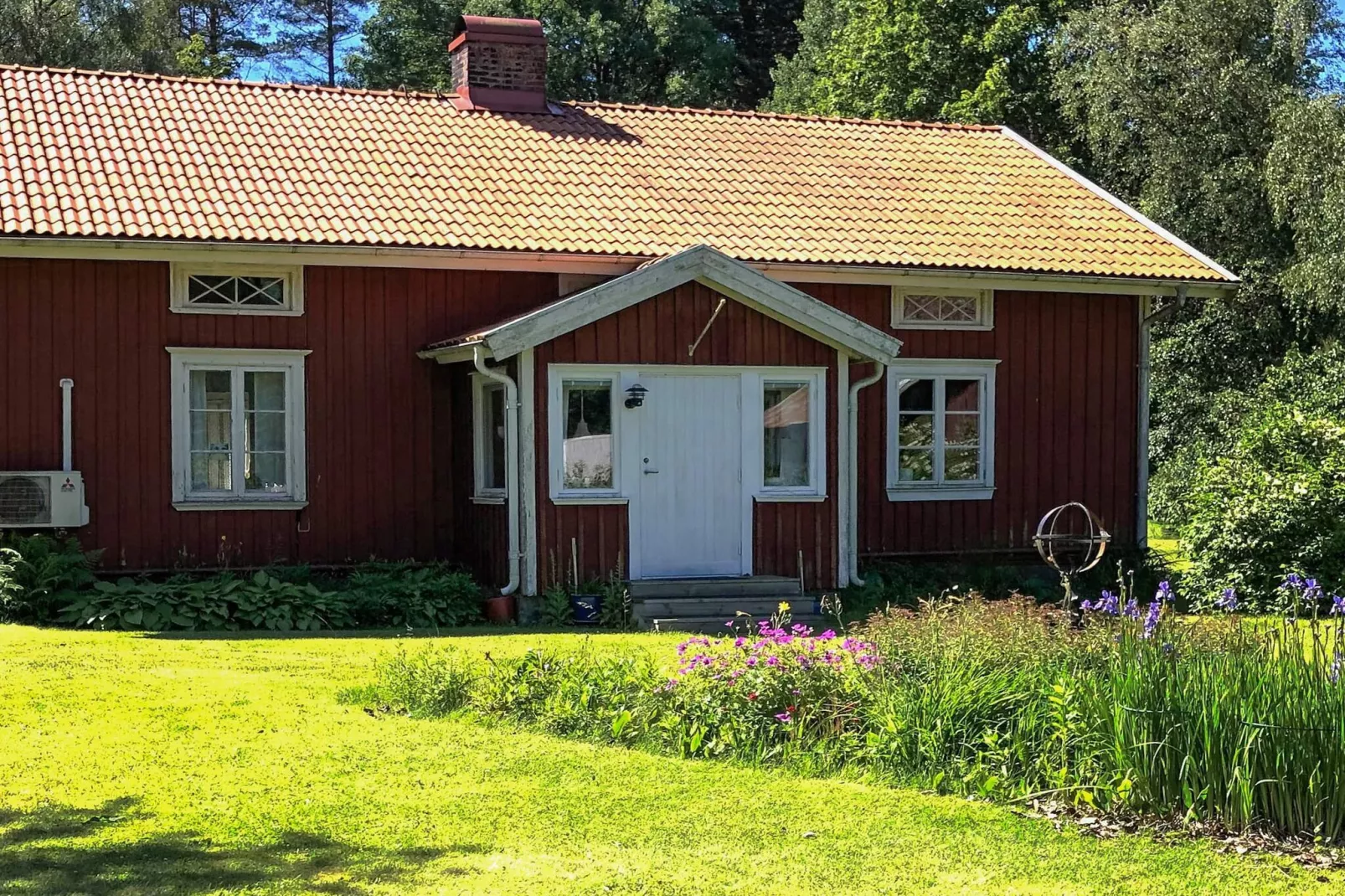4 sterren vakantie huis in LJUNG - Buitenlucht