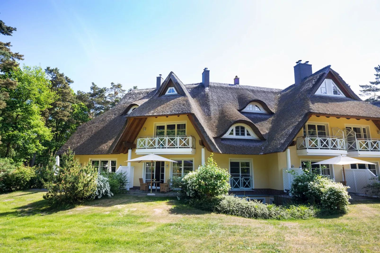 Haus Sonne - Garten Fewo - Strandhotel Fischland