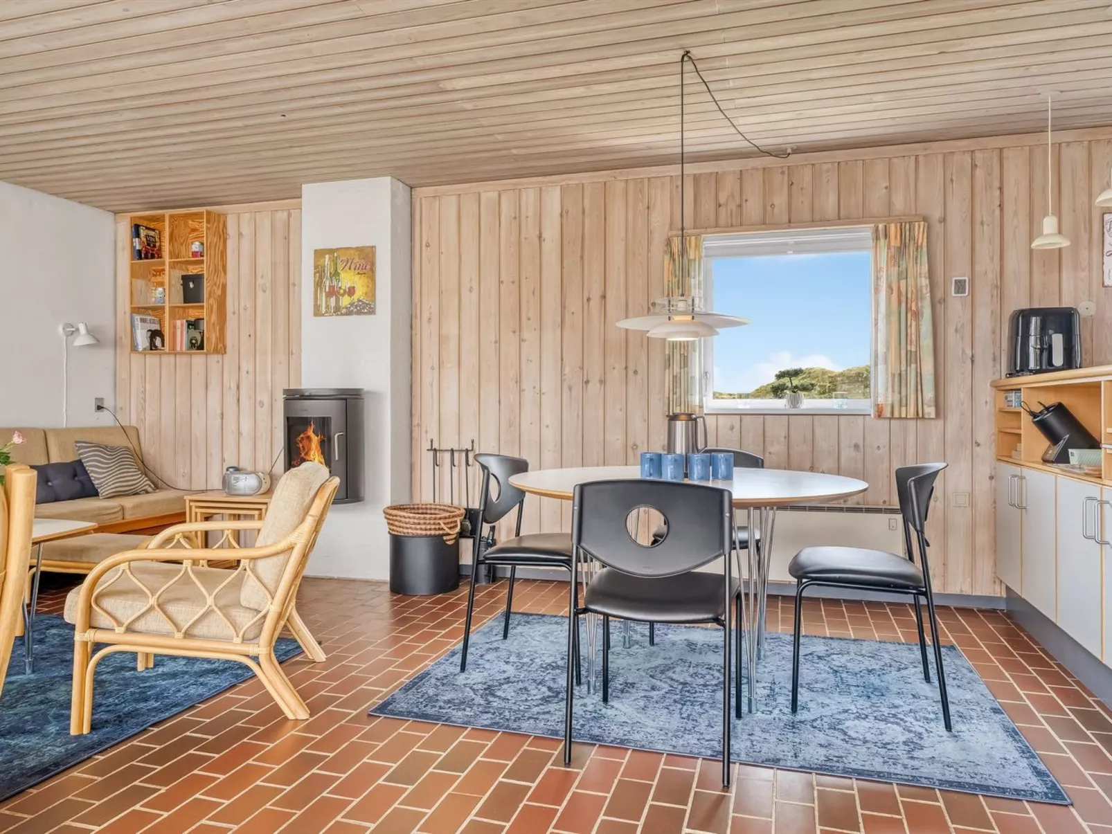 "Aike" - 1km from the sea-Binnen