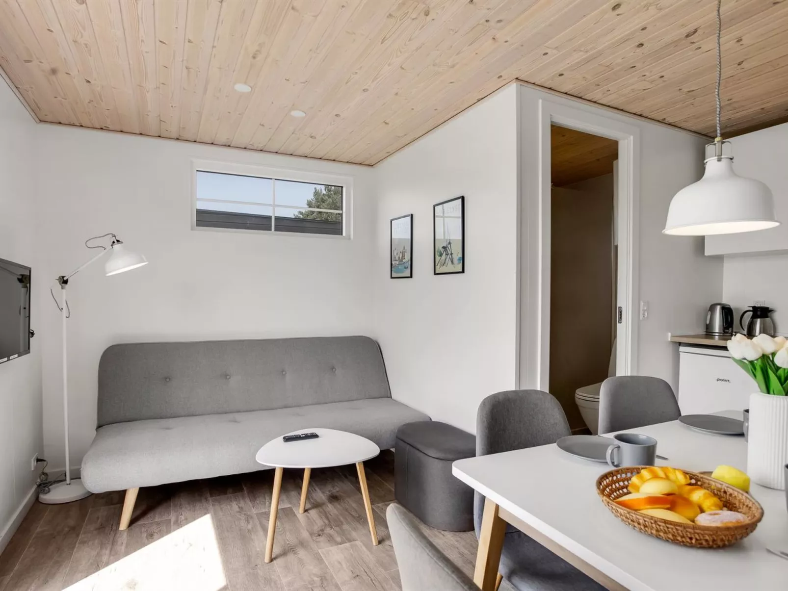 "Brun" - 900m from the sea-Binnen