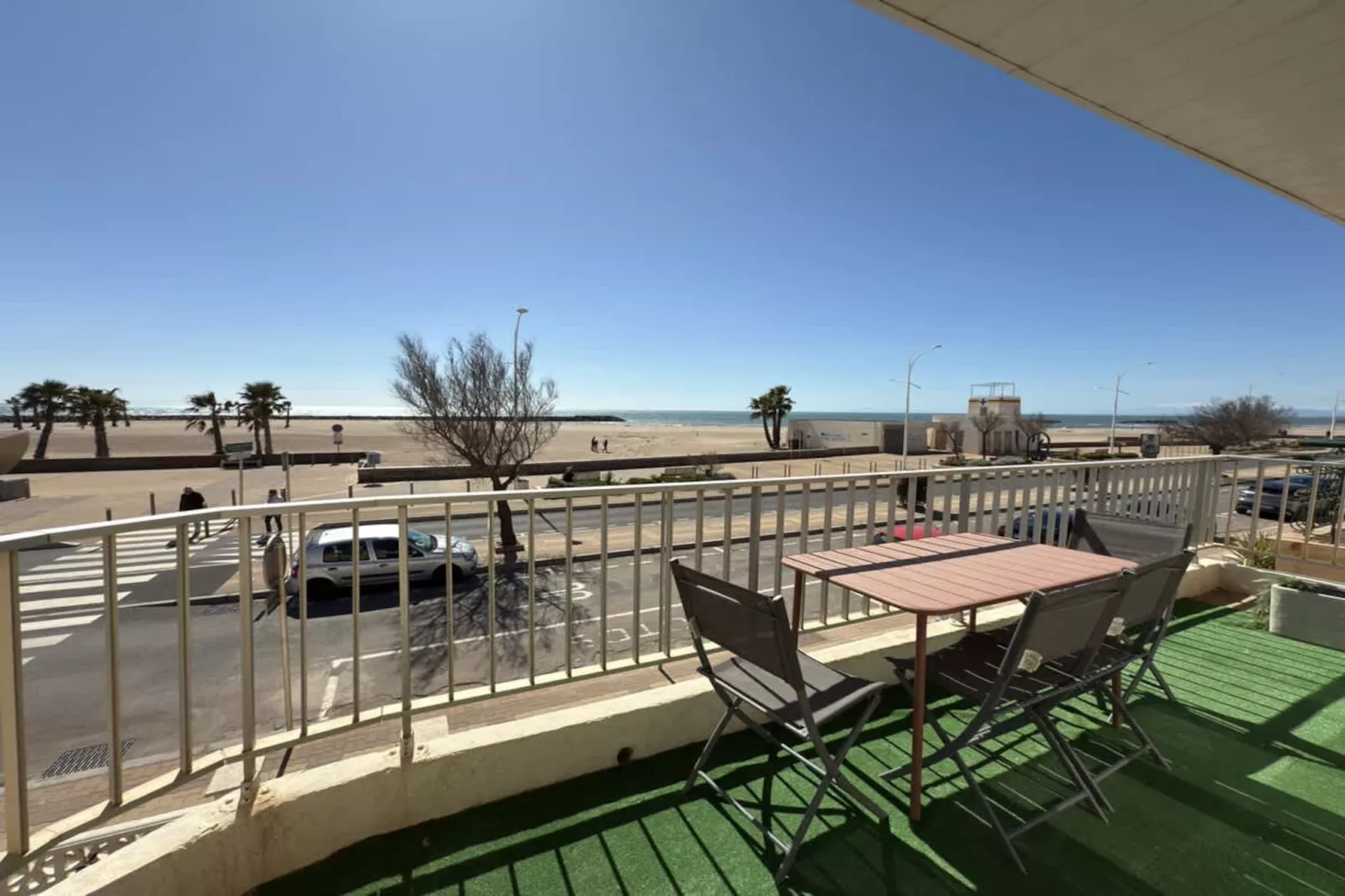 24 Balcon sur la Méd-Terrasbalkon