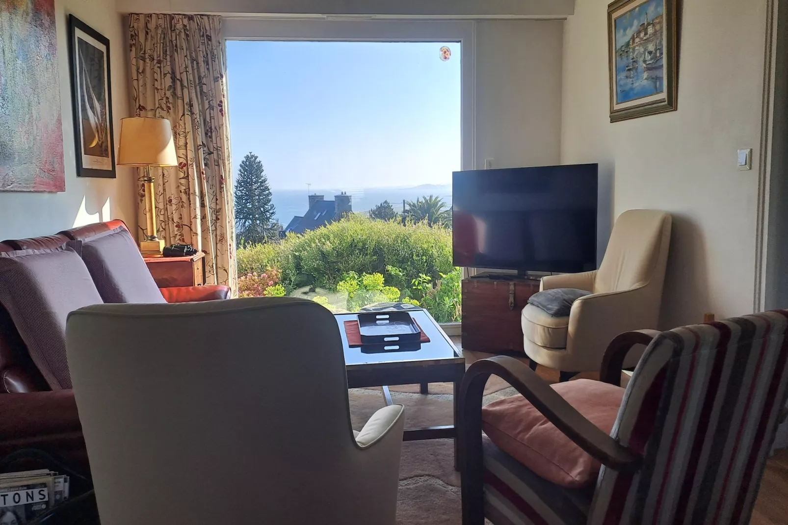 Holiday home Perros-Guirec-Woonkamer