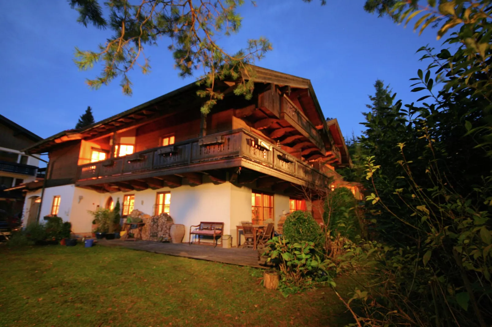 Monika-Buitenkant zomer