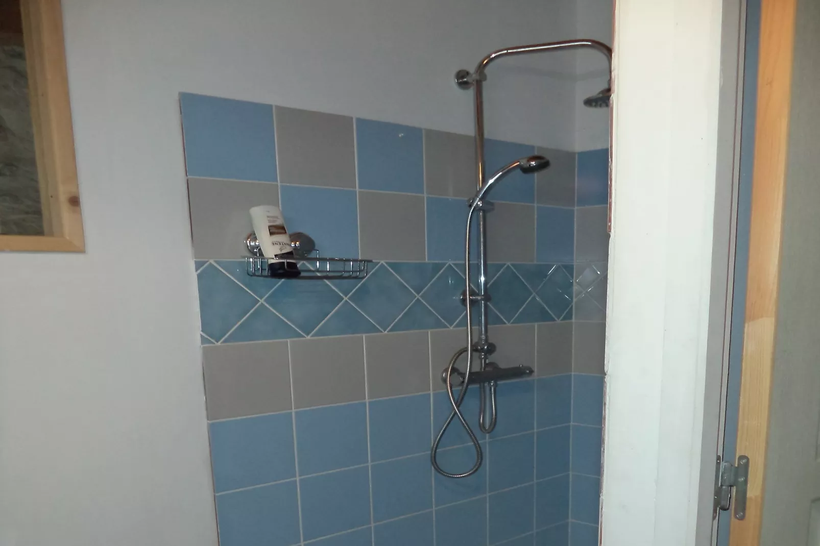 Cottage les Bombis-Badkamer