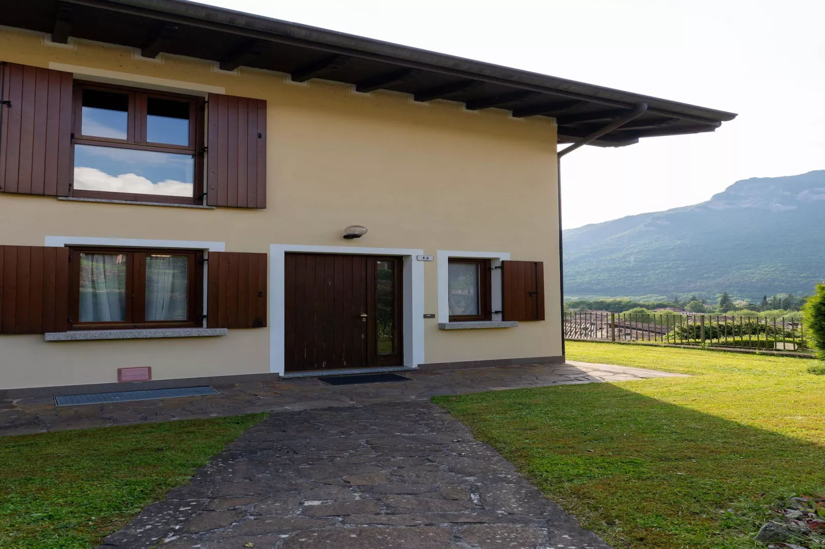 Casa Flora 4 app-Buitenkant zomer