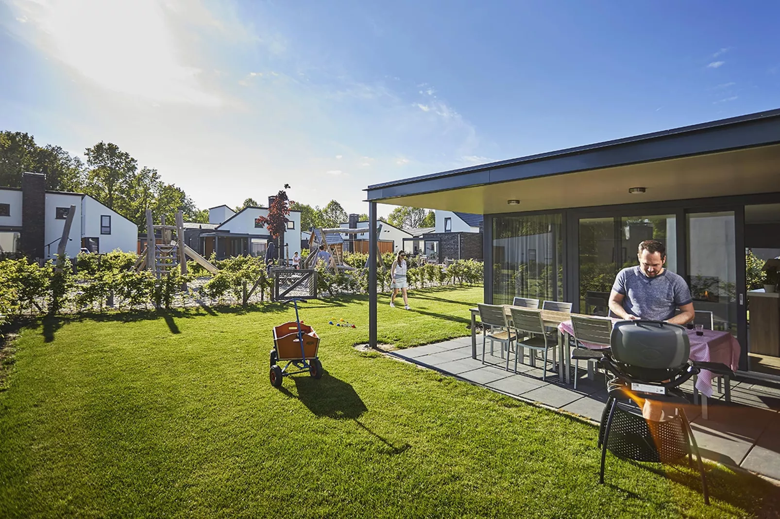 Buitenhof De Leistert 22-Terrasbalkon