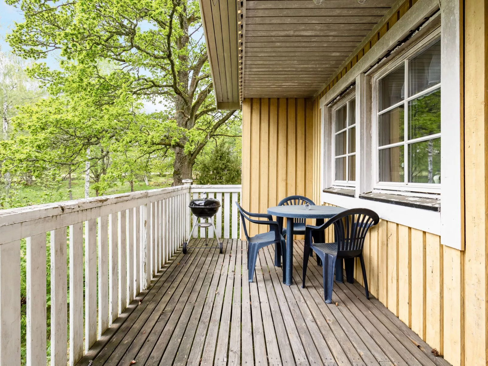 Rödmossa Femton-Buiten