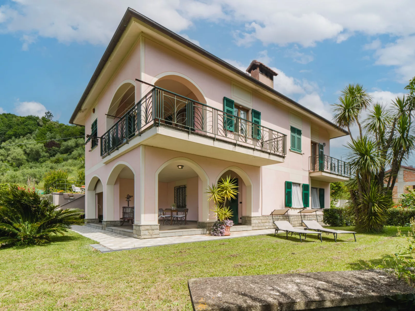 Casa Melograno-Buiten