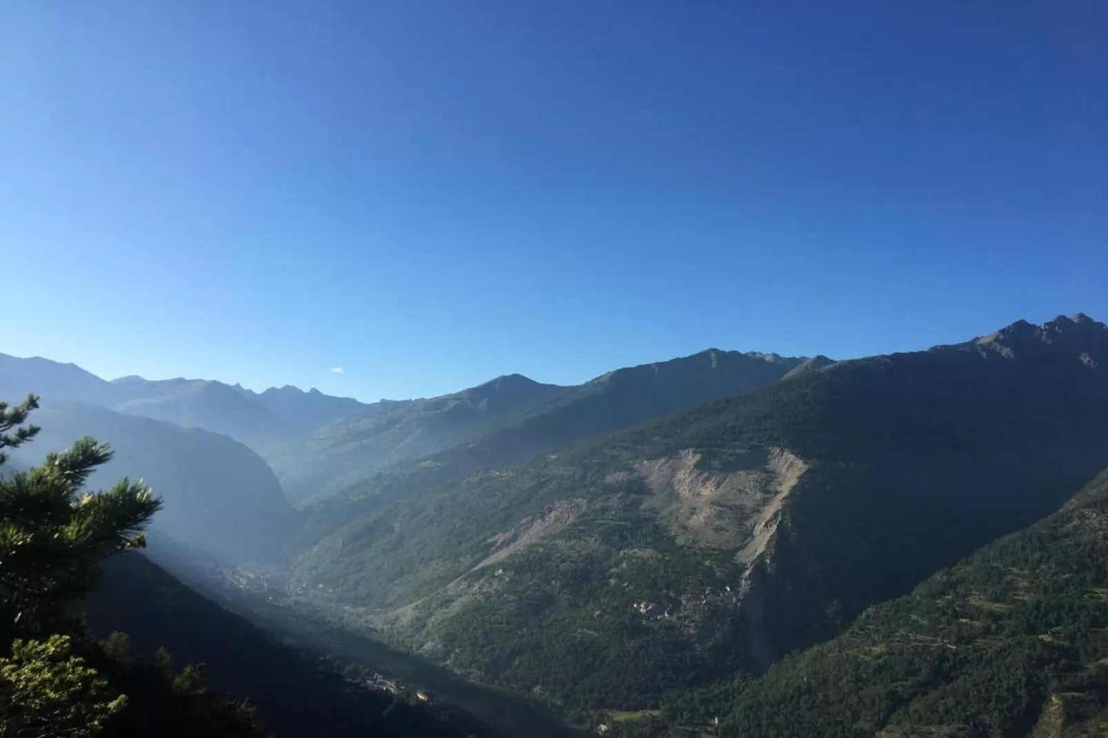Le Mont d'Auron 3-Gebieden zomer 20km