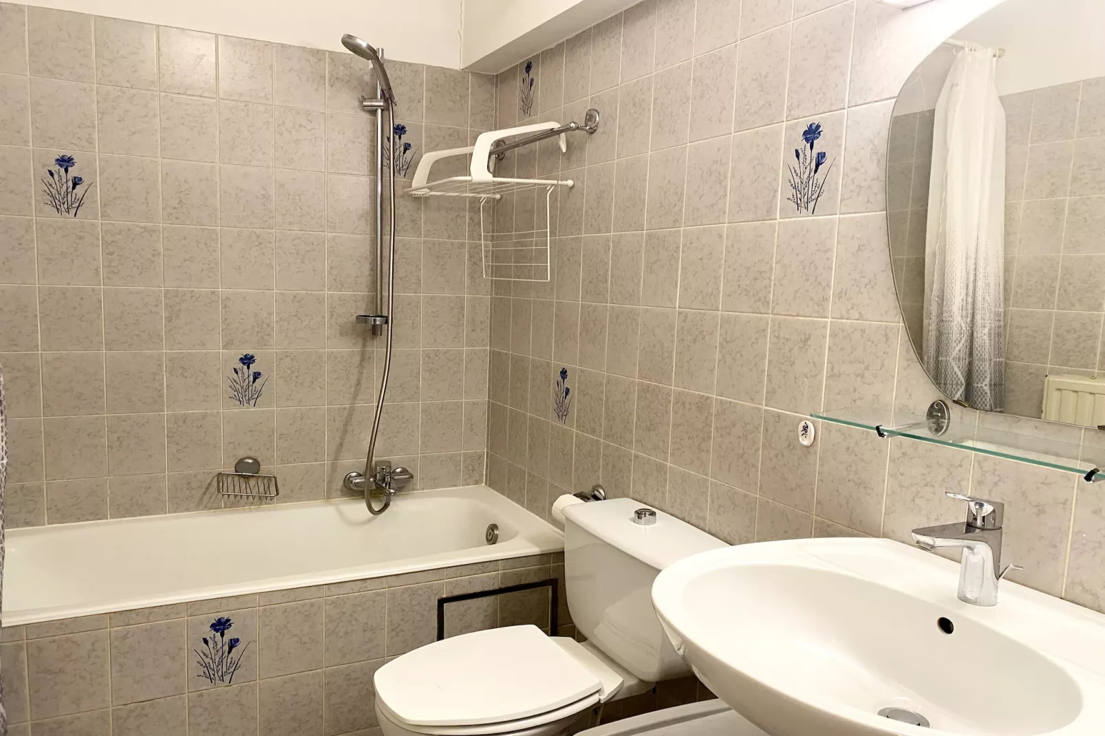 SUNFLOWER 203-Badkamer