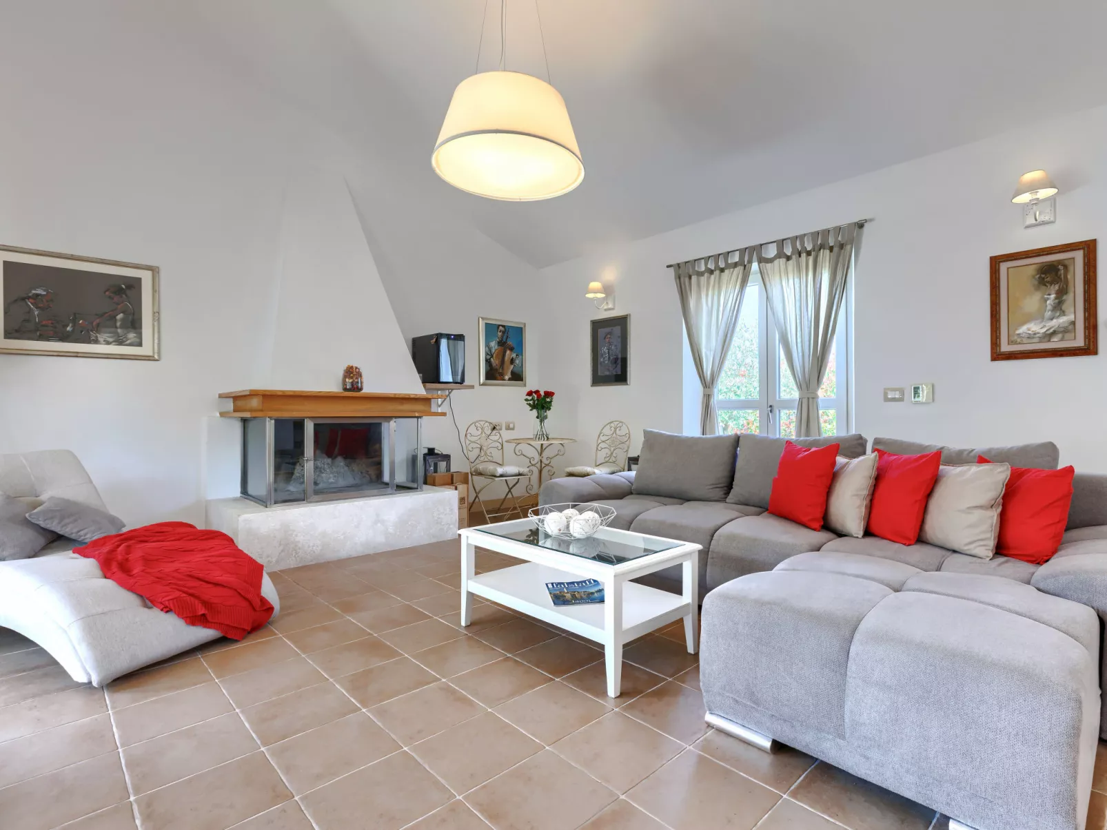 Villa Samanta-Binnen