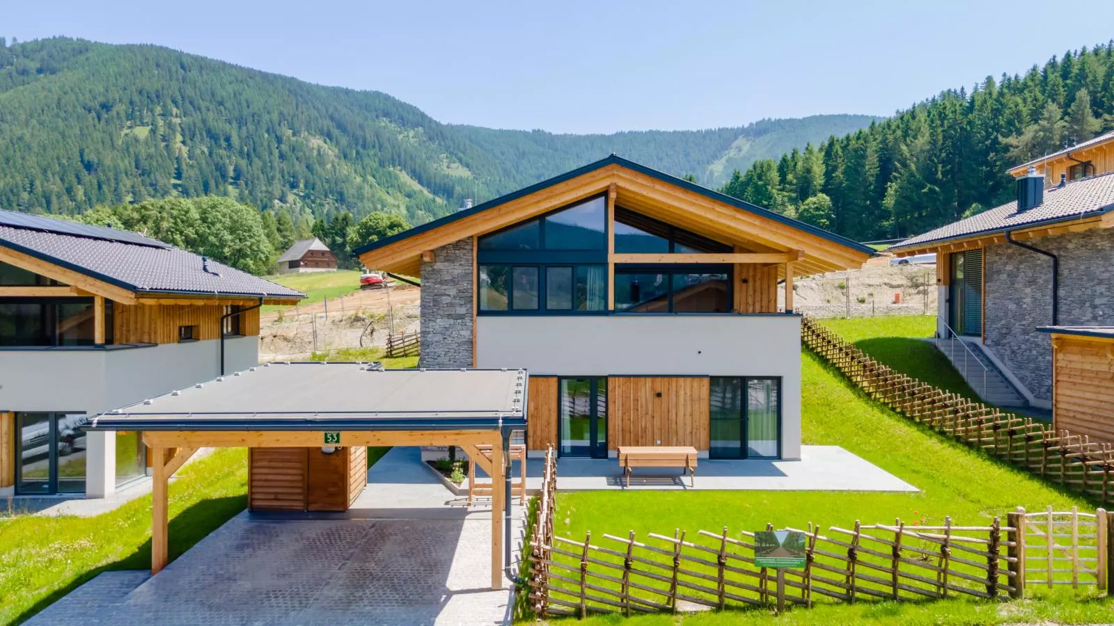 Grebenzen Lodge 53-Buitenkant zomer