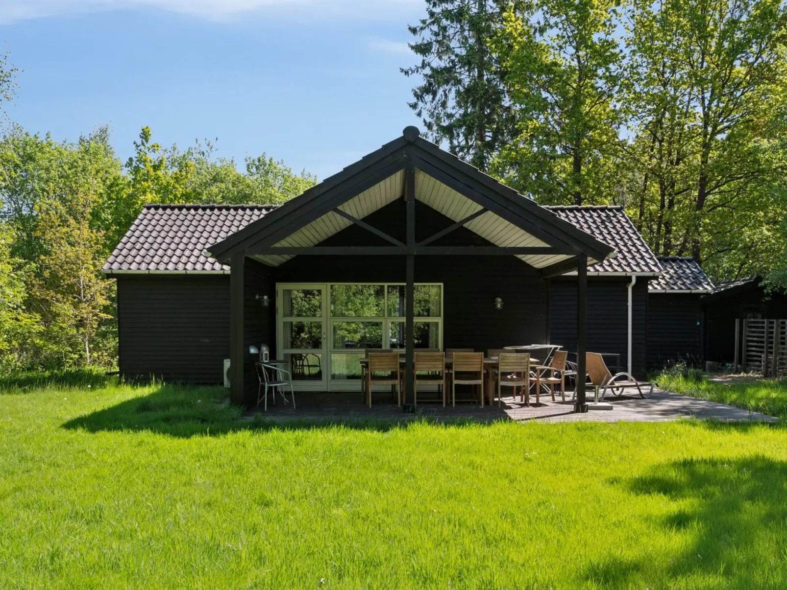 "Tomine" - 80km from the sea-Buiten