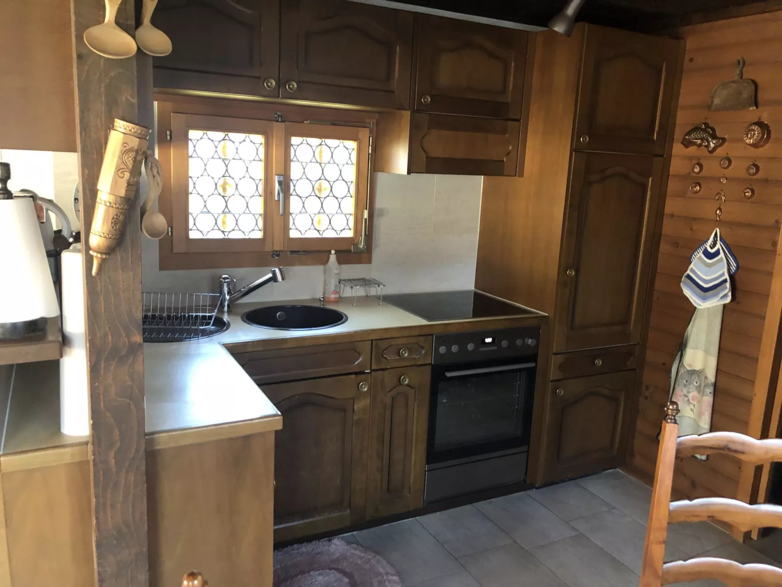 Abnaki, Chalet-Binnen