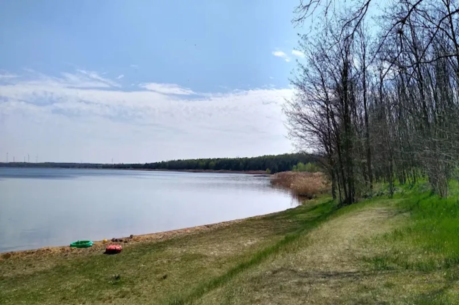 Hausboot am Gräbendorfer See-Gebieden zomer 1km