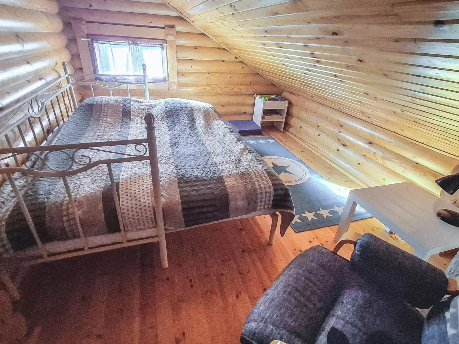 Alppi 7a paritalo-Binnen