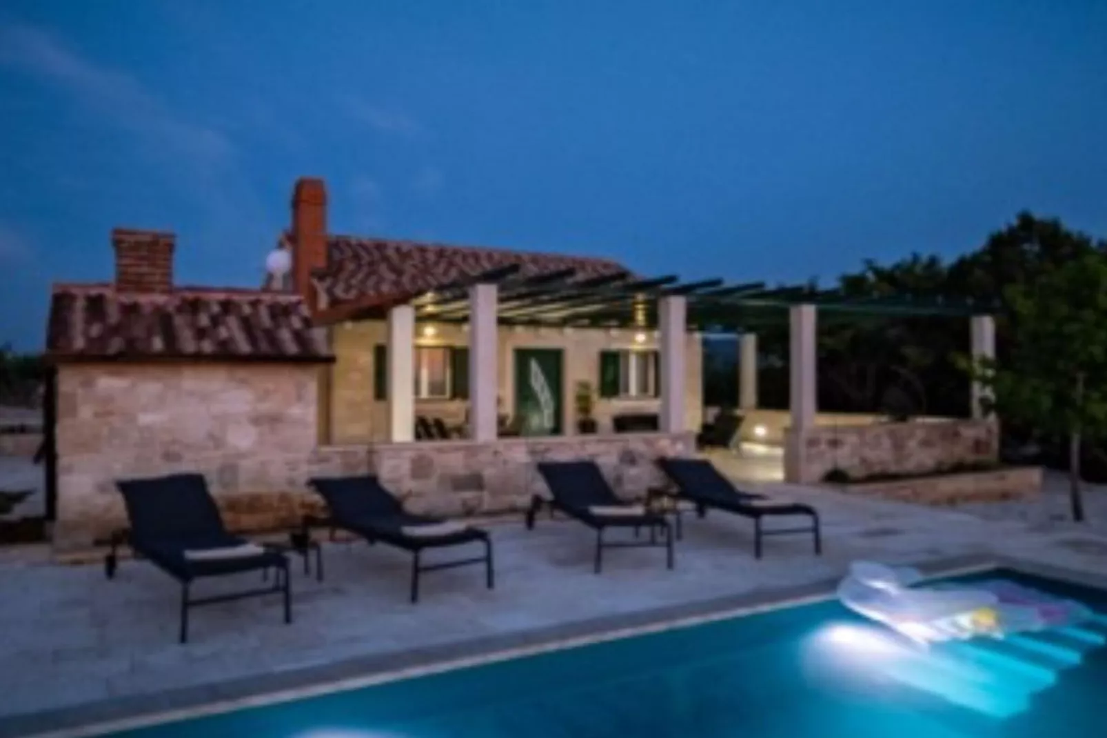 Holiday Home Bračuta- Two Bedroom Holiday Home with Pool-Buitenlucht