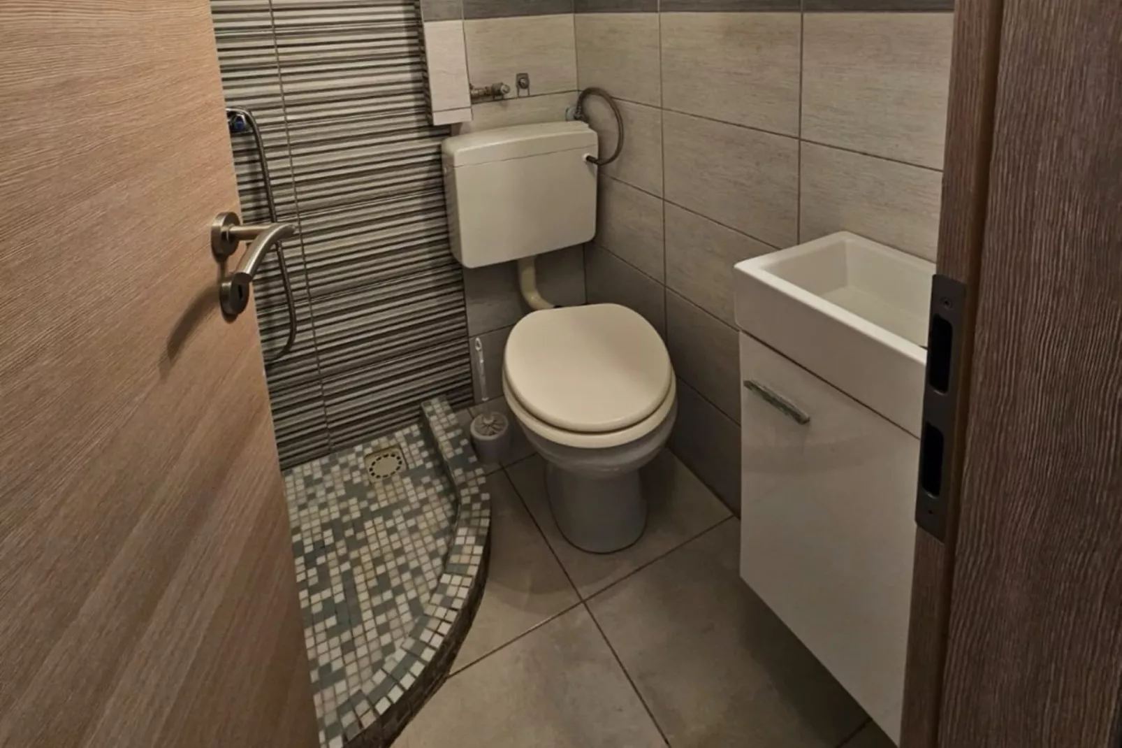 Apartments Robi & Kristina - Studio Apartment with Terrace S1-Badkamer