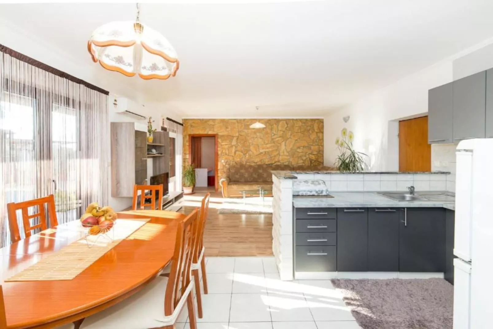Villa Marica - Five bedroom Villa with Private Pool-Eetkamer