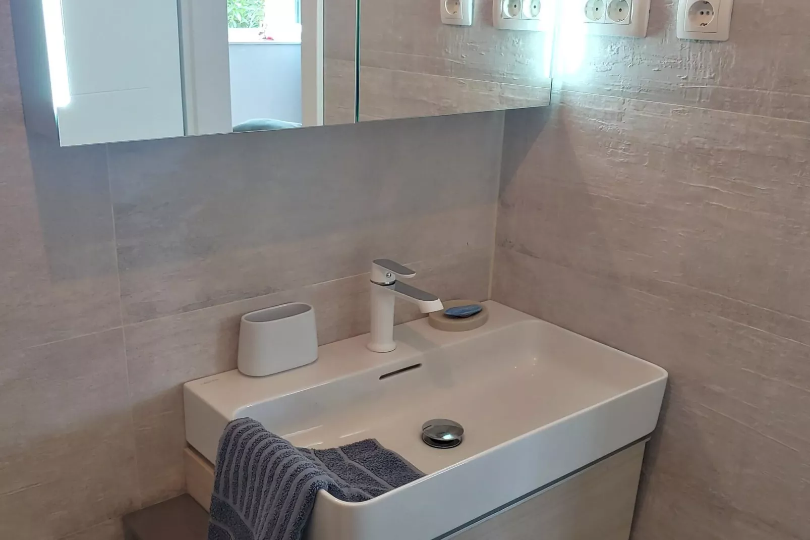 Beach Apartments Šolta - Studio Apartment with Sea View 2-Badkamer