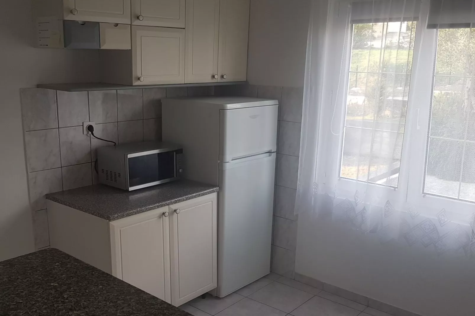Apartments Danijela & Vlado - Three Bedroom Apartment With Balcony and Garden View-Keuken