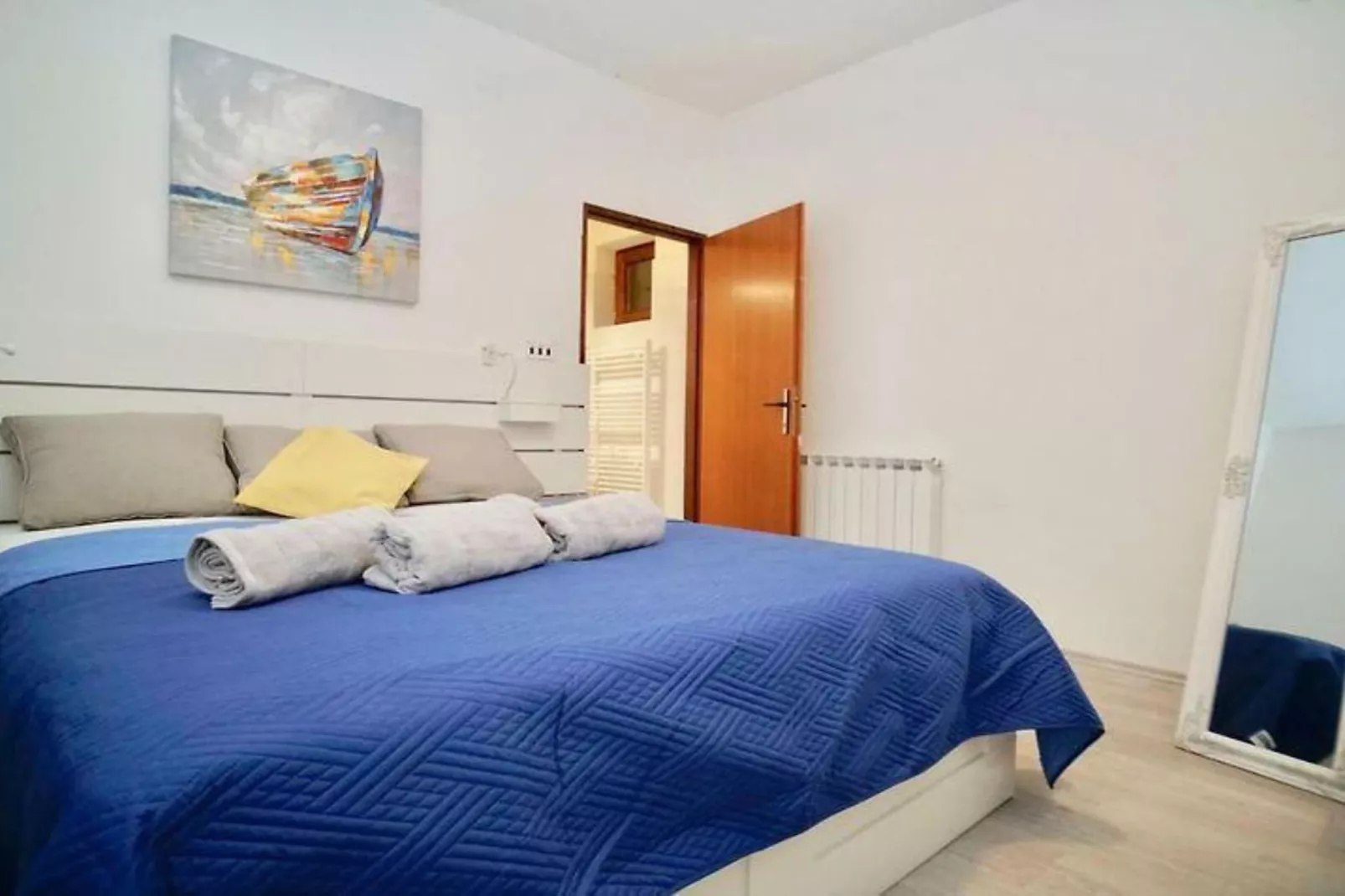 Three Bedroom Apartment with Terrace