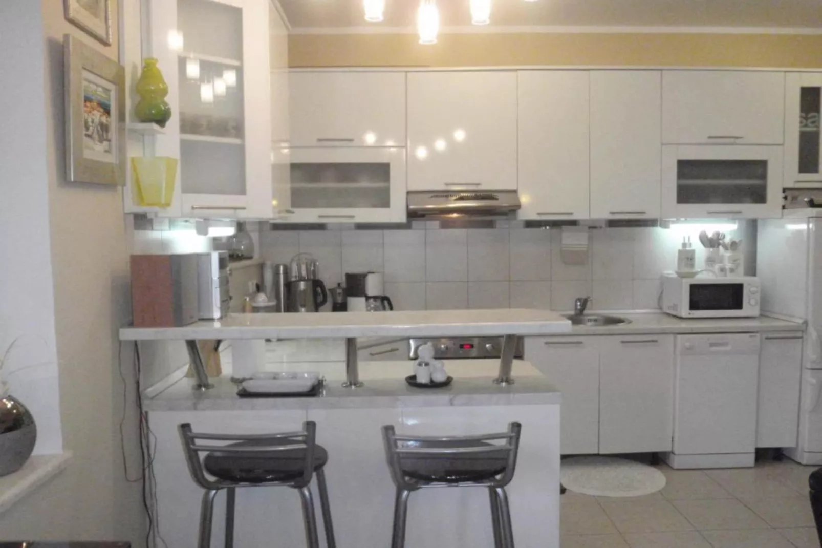Apartment Plaza - One Bedroom Apartment With Sea View-Keuken