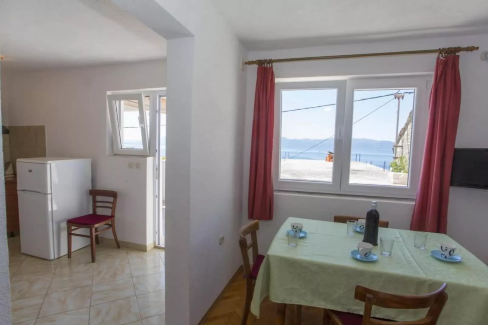 Two Bedroom Apartment with Terrace (A4+1)-Eetkamer